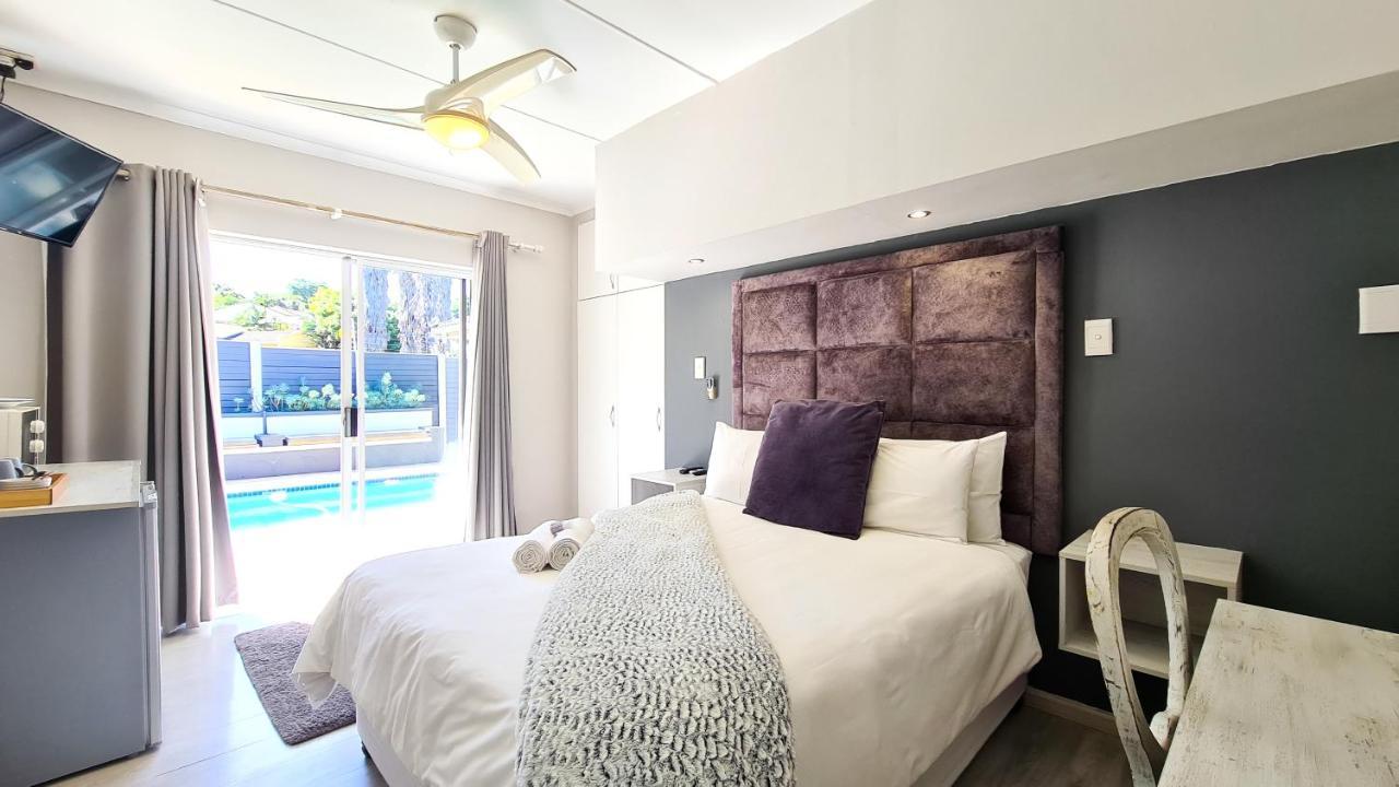 Lido Living Bed & Breakfast East London Exterior photo